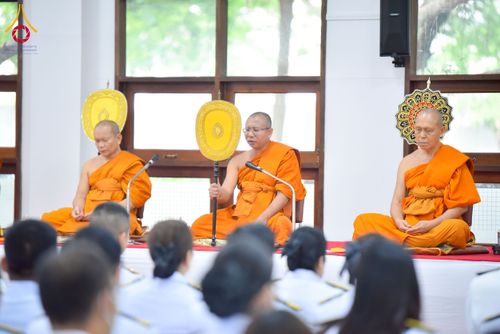 ภาพ No.227052:วันอังคารที่ 3 มิถุนายน พ.ศ. 2568 นายอำเภอคลองหลวง นำพสกนิกรรวมใจภักดิ์ สมเด็จพระนางเจ้าฯ พระบรมราชินี เนื่องในโอกาสวันเฉลิมพระชนมพรรษา ณ อาคารปลูกศรัทธา 2 วัดพระธรรมกาย อ.คลองหลวง จ.ปทุมธานี