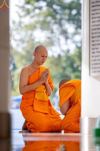 ภาพ No.162307:วันมหาปวารณาออกพรรษา วันพฤหัสบดีที่ 17 ตุลาคม พ.ศ. 2567 (ขึ้น 15 ค่ำ เดือน 11 ) ณ อุโบสถ วัดพระธรรมกาย