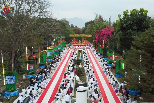 ภาพ No.206732:พิธีตักบาตรพระ 1,000 รูป ปืที่ 7 วันอาทิตย์ที่ 9 กุมภาพันธ์ พ.ศ. 2568 ณ วัดห้วยตองสัก อำเภอจอมทอง จังหวัดเชียงใหม่