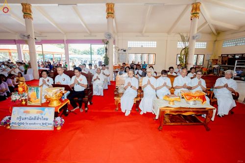 ภาพ No.263659:วันที่ 23 ตุลาคม พ.ศ. 2568 พิธีทอดกฐินสามัคคีทั่วไทย 30,000 วัด โดยคณะศิษยานุศิษย์ บูชาธรรม 81 ปี หลวงพ่อธัมมชโย ณ วัดหัวถนน จ.นครปฐม
