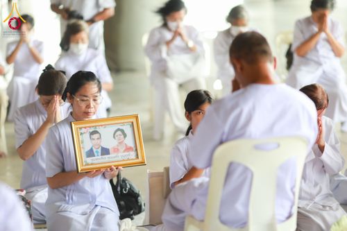 ภาพ No.143913:พิธีตัดปอยผมและปลงผมธรรมทายาท รุ่นเข้าพรรษา ณ มหาวิหารคด คอร์ 16 วัดพระธรรมกาย วันอาทิตย์ที่ 7 กรกฎาคม พ.ศ. 2567