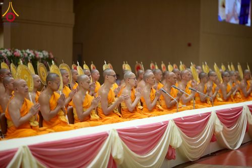 ภาพ No.237803:วันอาทิตย์ที่ 10 สิงหาคม พ.ศ. 2568 พิธีถวายไทยธรรมมุทิตาเปรียญธรรมและบาลีศึกษา ณ ห้องแก้วสารพัดนึก2 วัดพระธรรมกาย ปทุมธานี