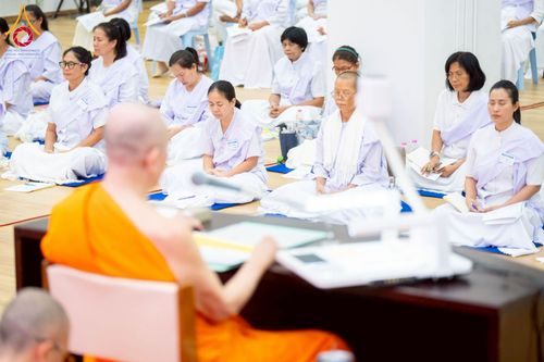 ภาพ No.224183:วันที่ 3-5 พฤษภาคม พ.ศ. 2568  กิจวัตร-กิจกรรมโครงการปฏิบัติธรรมอบรมศีลธรรม “บวชอุบาสิกาแก้ว” ถวายเป็นพระราชกุศล แด่พระบาทสมเด็จพระเจ้าอยู่หัว เนื่องในโอกาสมหามงคล “วันฉัตรมงคล” ณ วัดพระธรรมกาย อ.คลองหลวง จ.ปทุมธานี