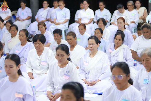 ภาพ No.158243:โครงการอบรมอุบาสก อุบาสิกาแก้ว  ตัวแทนทอดกฐิน 30,000 วัด ทั่วไทย บูชาธรรม 80 ปี หลวงพ่อธัมมชโย ระหว่างวันที่ 20-22 กันยายน พ.ศ. 2567 ณ จังหวัดบุรีรัมย์ รุ่นที่ 3