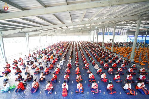 ภาพ No.76525:คณะสงฆ์และสามเณรบังกลาเทศ ปฎิบัติธรรมและจุดโคมประทีปถวายเป็นพุทธบูชา วันที่ 17 กุมภาพันธ์ พ.ศ. 2566