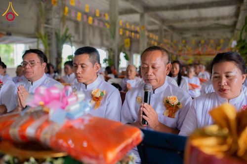 ภาพ No.178256:พิธีทอดกฐิน ณ วัดหนองไผ่ ต.โพธิ์ทอง อ.ปางศิลาทอง จ.กำแพงเพชร ในโครงการทอดกฐินสามัคคีทั่วไทย 30,000 วัด บูชาธรรม 80 ปี หลวงพ่อธัมมชโย โดยคณะศิษยานุศิษย์วัดพระธรรมกาย วันที่ 6 พฤศจิกายน พ.ศ. 2567