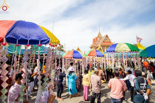 ภาพ No.96004:พิธีทอดกฐินสามัคคีทั่วไทย 5,000 วัด ณ วัดนพรัตนาราม จ.ปทุมธานี วันที่ 19 พฤศจิกายน พ.ศ. 2566