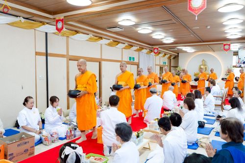 ภาพ No.261734:วันที่ 17 ตุลาคม พ.ศ. 2568 พิธีทอดกฐินวัดพระธรรมกายนางาโน่ ประเทศญี่ปุ่น  "เชื่อมสายบุญพระผู้ปราบมาร" บูชาธรรม 141 ปี พระมงคลเทพมุนี (สด จนฺทสโร)