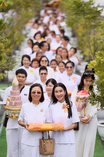 ภาพ No.272245:วันเสาร์ที่ 1 พฤศจิกายน พ.ศ. 2568 พิธีทอดกฐินสามัคคี สร้างกุฏิหมู่สามเณร ณ ศูนย์ปฏิบัติธรรมเบญจธรรม ปทุมธานี  ต.บ้านปทุม อ.สามโคก จ.ปทุมธานี