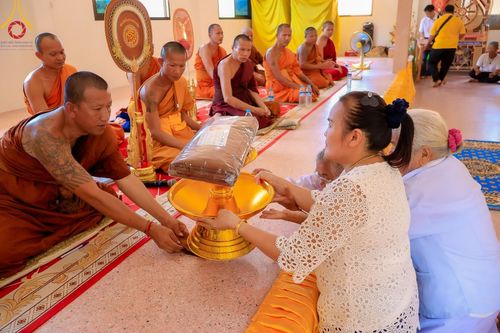 ภาพ No.172399:พิธีทอดกฐิน ณ สำนักสงฆ์บ้านผาเอียง ต.ห้วยต้อน อ.เมืองชัยภูมิ จ.ชัยภูมิ ในโครงการกฐินสามัคคีทั่วไทย 30,000 วัด บูชาธรรม 80 ปี หลวงพ่อธัมมชโย โดยคณะศิษยานุศิษย์วัดพระธรรมกาย วันที่ 28 ตุลาคม พ.ศ. 2567