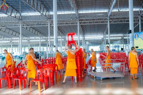 ภาพ No.158497:V.46 อาสาสมัครและเจ้าหน้าที่ทุกสถานะ ร่วมแรงร่วมใจรับบุญเตรียมงาน เก็บงาน งานบุญในเดือนกันยายน พ.ศ. 2567 ณ วัดพระธรรมกาย