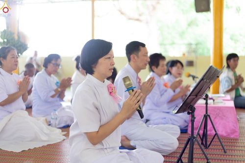 ภาพ No.250808:วันพุธที่ 8 ตุลาคม พ.ศ. 2568 พิธีทอดกฐินสามัคคีทั่วไทย 30,000 วัด โดยคณะศิษยานุศิษย์ บูชาธรรม 81 ปี หลวงพ่อธัมมชโย ณ ที่พักสงฆ์ป่ากลางแก้ว อ.เดชอุดม จ.อุบลราชธานี