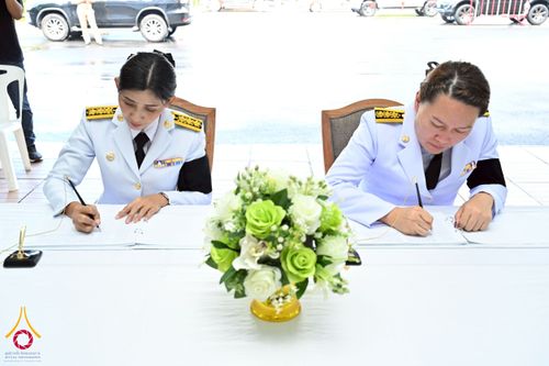 ภาพ No.262450:วันที่ 30 ตุลาคม พ.ศ. 2568 พสกนิกรอำเภอคลองหลวง จัดพิธีบำเพ็ญกุศลสัตตมวาร ถวายพระราชกุศลแด่สมเด็จพระพันปีหลวง ณ วัดพระธรรมกาย