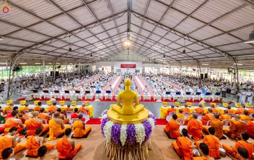 ภาพ No.228110:วันอาทิตย์ที่ 8 มิถุนายน พ.ศ. 2568 พิธีตักบาตรพระ 500 รูป ปีที่ 10 ณ ธุดงคสถานล้านนา อำเภอสันทราย จังหวัดเชียงใหม่