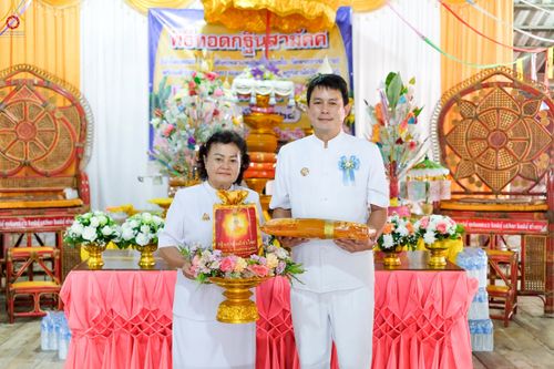 ภาพ No.255904:วันที่ 15 ตุลาคม พ.ศ. 2568 พิธีทอดกฐินสามัคคีทั่วไทย 30,000 วัด โดยคณะศิษยานุศิษย์ บูชาธรรม 81 ปี หลวงพ่อธัมมชโย ณ วัดราษฎร์สามัคคี ต.วังหมัน อ.วัดสิงห์ จ.ชัยนาท