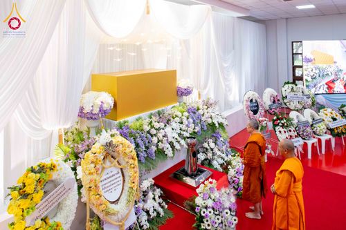 ภาพ No.315111:วันจันทร์ที่ 23 มีนาคม พ.ศ. 2569 พิธีบำเพ็ญกุศล คุณพ่อณรงค์ จินตมากุล  สิริอายุ 99 ปี 11 เดือน โยมบิดา พระครูปลัดรัตนวีรวัฒน์ (รังสฤษดิ์ อิทฺธิจินตโก) ที่ปรึกษาเจ้าคณะจังหวัดปทุมธานี เจ้าอาวาสวัดพระธรรมกาย  ณ ห้องปลูกศรัทธา 2 วัดพระธรรมกาย ปทุมธานี