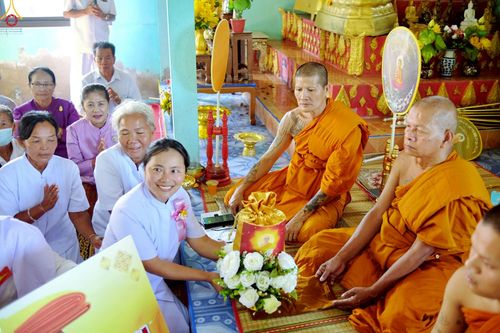 ภาพ No.259094:วันที่ 18 ตุลาคม พ.ศ. 2568 พิธีทอดกฐินสามัคคีทั่วไทย 30,000 วัด โดยคณะศิษยานุศิษย์ บูชาธรรม 81 ปี หลวงพ่อธัมมชโย ณ วัดสว่างอารมณ์  อ.แคนดง จ.บุรีรัมย์