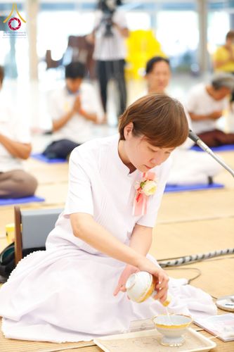 ภาพ No.129219:พิธีถวายภัตตาหารเป็นสังฆทาน แด่คณะพระธรรมยาตราฯ ในโครงการธรรมยาตราอัญเชิญพระบรมสารีริกธาตุ  ประดิษฐาน ณ มหารัตนเจดีย์สิริปทุมสวรรค์ อ.บางกล่ำ จ.สงขลา วันที่ 11 มีนาคม พ.ศ. 2567