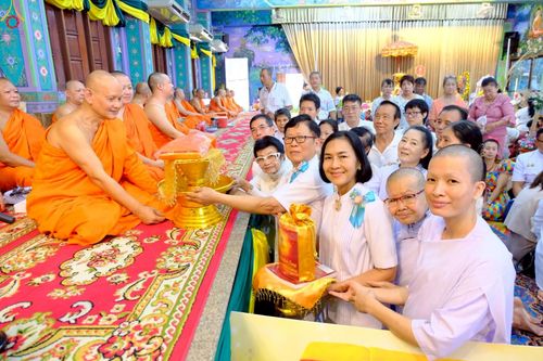 ภาพ No.257452:วันที่ 12 ตุลาคม พ.ศ. 2568 พิธีทอดกฐินสามัคคีทั่วไทย 30,000 วัด โดยคณะศิษยานุศิษย์ บูชาธรรม 81 ปี หลวงพ่อธัมมชโย ณ วัดช่องลม กรุงเทพมหานคร