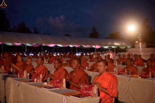 ภาพ No.261542:วันที่ 17-18 ตุลาคม พ.ศ. 2568 พิธีเจริญพระพุทธมนต์คณะสงฆ์ 108 กลั่นแผ่นดินองค์พระเจดีย์สระบุรี สมโภชองค์กฐิน และพิธีทอดกฐิน ณ ศูนย์ปฏิบัติธรรมสระบุรี ในโครงการกฐินสามัคคีทั่วไทย 30,000 วัด บูชาธรรม 81 ปี หลวงพ่อธัมมชโย โดยคณะศิษยานุศิษย์วัดพระธรรมกาย