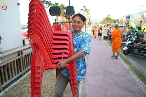 ภาพ No.185544:V.47 เบื้องหลังของเบื้องหน้า งานตักบาตรพระ 10,000 รูป ณ จ.กาญจนบุรี วันที่ 20-21 ธันวาคม พ.ศ. 2567