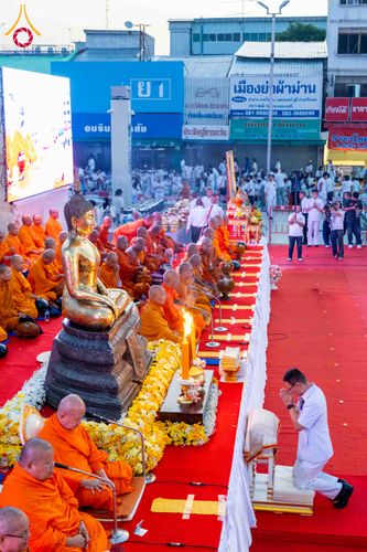 ภาพ No.312689:วันอาทิตย์ที่ 8 มีนาคม พ.ศ.2569 ทำบุญเมืองนครราชสีมา 558 ปี ตักบาตรพระ 10,000 รูป (ภาพชุดที่ 2)