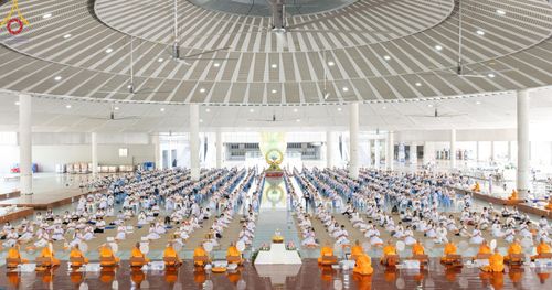 ภาพ No.211041:วันพฤหัสบดีที่ 13 มีนาคม พ.ศ. 2568  กิจกรรมวันพระ ขึ้น 15 ค่ำ เดือน 4 พิธีบุพเปตพลี ครั้งที่ 160 และ พิธีฉลองชัยสวดธัมจักรกัปปวัตนสูตร ครบ 7,196,000,000 จบ ณ วัดพระธรรมกาย