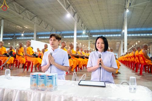 ภาพ No.205824:พิธีตักบาตร และ พิธีบูชาข้าวพระ ในวันอาทิตย์ต้นเดือน 2 กุมภาพันธ์ พ.ศ. 2568 ณ สภาธรรมกายสากล วัดพระธรรมกาย