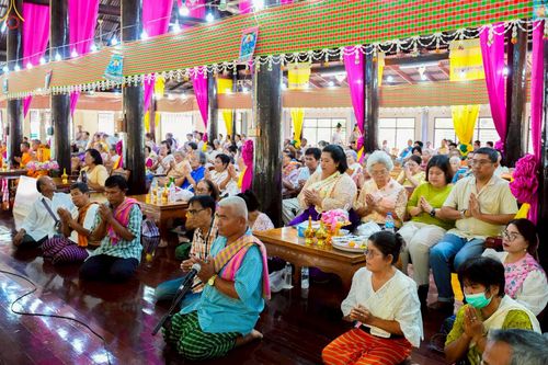 ภาพ No.259161:วันที่ 19 ตุลาคม พ.ศ. 2568 พิธีทอดกฐินสามัคคีทั่วไทย 30,000 วัด โดยคณะศิษยานุศิษย์ บูชาธรรม 81 ปี หลวงพ่อธัมมชโย ณ วัดบางบัวงาม ตำบลบ้านม่วง อำเภอบ้านโป่ง จังหวัดราชบุรี