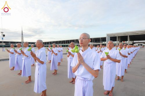 ภาพ No.144057:พิธีบรรพชาอุปสมบทหมู่ พระธรรมทายาทนานาชาติ(ภาษาจีน) รุ่น 19 ณ วัดพระธรรมกาย จ.ปทุมธานี วันเสาร์ที่ 13 กรกฎาคม พ.ศ. 2567