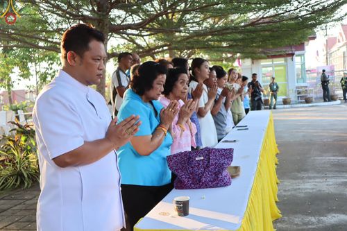 ภาพ No.61039:สามเณรออกบิณฑบาต และกิจกรรมอบรมสามเณร ในโครงการบรรพชาสามเณรฟื้นฟู พระพุทธศาสนาทั่วไทย ณ ศูนย์อบรมที่พักสงฆ์บ้านร่มเย็น จ.นราธิวาส วันที่ 2-15 เมษายน พ.ศ. 2567