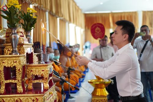 ภาพ No.171875:พิธีทอดกฐิน ณ วัดน้อยนางหงษ์ แขวงบางยี่ขัน เขตบางพลัด กรุงเทพฯ ในโครงการกฐินสามัคคีทั่วไทย 30,000 วัด บูชาธรรม 80 ปี หลวงพ่อธัมมชโย โดยคณะศิษยานุศิษย์วัดพระธรรมกาย วันที่ 26 ตุลาคม พ.ศ. 2567