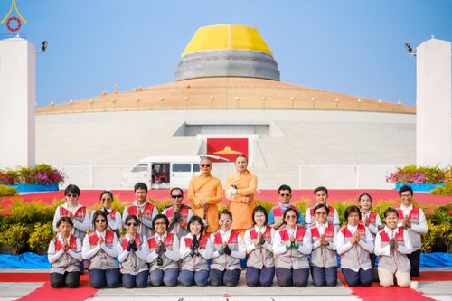 ภาพ No.208051:V.55 สารพัดV สารพัดดี ที่วัดพระธรรมกาย ในโครงการธรรมยาตรา กตัญญูบูชา มหาปูชนียาจารย์ พระมงคลเทพมุนี (สด จนฺทสโร) พระผู้ปราบมาร อนุสรณ์สถาน 7 แห่ง ปีที่ 13 ระหว่างวันที่ 2-31 มกราคม พ.ศ. 2568
