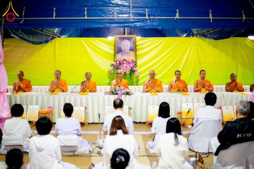 ภาพ No.192509:พิธีถวายภัตตาหารเป็นสังฆทาน แด่พระธรรมยาตรา ณ อนุสรณ์สถานคลองบางนางแท่น อ.สามพราน จ.นครปฐม ในโครงการธรรมยาตรา กตัญญูบูชา มหาปูชนียาจารย์ พระมงคลเทพมุนี(สด จนฺทสโร) พระผู้ปราบมาร อนุสรณ์สถาน 7 แห่ง ปีที่ 13 วันที่ 10 มกราคม พ.ศ. 2568