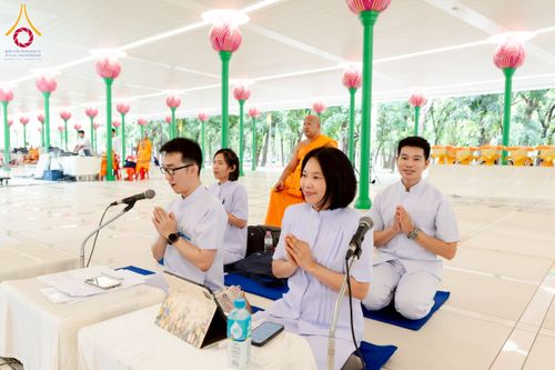 ภาพ No.223709:วันอาทิตย์ที่ 11 พฤษภาคม พ.ศ. 2568 พิธีอุปสมบทสามเณรเปรียญธรรมอุปสมบทอุทิศชีวิต 9 รูป อุบาสก 1 ท่าน ณ อุโบสถพระไตรปิฏกวัดพระธรรมกาย