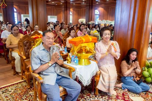 ภาพ No.254147:วันที่ 12 ตุลาคม พ.ศ. 2568 พิธีทอดกฐินสามัคคีทั่วไทย 30,000 วัด โดยคณะศิษยานุศิษย์ บูชาธรรม 81 ปี หลวงพ่อธัมมชโย ณ วัดเสาธงหิน อ.บางใหญ่ จ.นนทบุรี