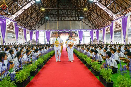 ภาพ No.125602:พิธีมอบโล่และทุนการศึกษา โครงการโรงเรียนส่งเสริมศีลธรรม  "นักบุญขุนเขา" ครั้งที่ ๒ ณ อาคารธรรมสภา วัดบ้านขุน ตำบลบ่อหลวง อำเภอฮอด จังหวัดเชียงใหม่ วันอังคารที่ ๒๗ กุมภาพันธ์ พ.ศ.๒๕๖๗