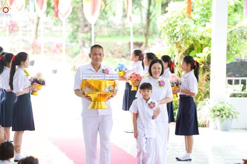 ภาพ No.255941:วันที่ 15 ตุลาคม พ.ศ. 2568 พิธีทอดกฐินสามัคคีทั่วไทย 30,000 วัด โดยคณะศิษยานุศิษย์ บูชาธรรม 81 ปี หลวงพ่อธัมมชโย ณ ศูนย์ปฏิบัติธรรมชุมพร ต.ดอนยาง อ.ปะทิว จ.ชุมพร