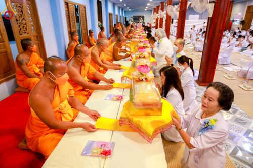 ภาพ No.115605:พิธีถวายภัตตาหารเป็นสังฆทาน แด่คณะพระธรรมยาตรา ปีที่ 12 วันที่ 20 มกราคม พ.ศ. 2567 ณ วัดโบสถ์(บน) บางคูเวียง จ.นนทบุรี