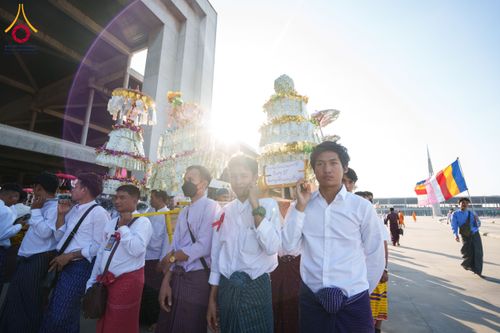 ภาพ No.178165:พิธีทอดผ้าป่าไทย-เมียนมา ครั้งที่ 7 วันอาทิตย์ที่ 1 ธันวาคม พ.ศ.2567 ณ สภาธรรมกายสากล  พระมหาธรรมกายเจดีย์ วัดพระธรรมกาย จ.ปทุมธานี