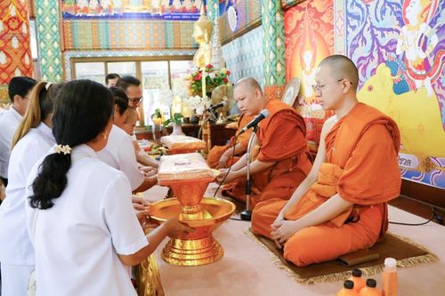 ภาพ No.166890:พิธีทอดกฐิน ณ วัดครุนอก ต.บางครุ อ.พระประแดง จ.สมุทรปราการ ในโครงการกฐินสามัคคีทั่วไทย 30,000 วัด บูชาธรรม 80 ปี หลวงพ่อธัมมชโย โดยคณะศิษยานุศิษย์วัดพระธรรมกาย วันที่ 20 ตุลาคม พ.ศ. 2567