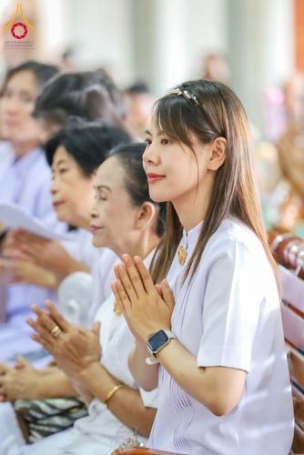 ภาพ No.173934:พิธีทอดกฐิน วัดหนองเสือ จ.ฉะเชิงเทรา ในโครงการกฐินสามัคคีทั่วไทย 30,000 วัด บูชาธรรม 80 ปี หลวงพ่อธัมมชโย โดยคณะศิษยานุศิษย์วัดพระธรรมกาย วันที่ 6 พฤศจิกายน พ.ศ. 2567