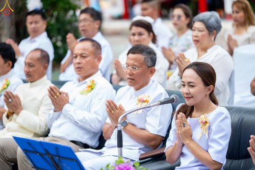 ภาพ No.87281:พิธีถวายสังฆทาน 323 วัด 4 จังหวัดชายแดนภาคใต้  ปีที่ 19 ครั้งที่ 165 พิธีมอบกองทุนหนุนแรงใจช่วยครูใต้  ปีที่ 16 ครั้งที่ 130 และพิธีทำบุญอุทิศส่วนกุศลให้ผู้วายชนม์ ณ วัดพุทธภูมิ อ.เมือง จ.ยะลา วันเสาร์ที่ 9 กันยายน พ.ศ. 2566