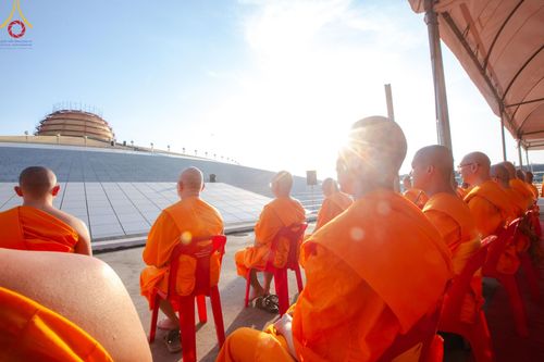 ภาพ No.194465:พิธีปฐมเริ่มสุวรรณรังสรรค์มหาธรรมกายเจดีย์ วันจันทร์ที่ 13 มกราคม พ.ศ. 2568 ณ มหาธรรมกายเจดีย์ วัดพระธรรมกาย จ.ปทุมธานี