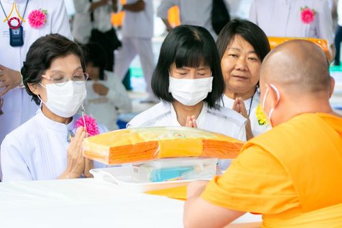 ภาพ No.119893:พิธีถวายภัตตาหารเป็นสังฆทาน แด่คณะพระธรรมยาตรา ปีที่ 12 วันที่ 28 มกราคม พ.ศ. 2567 ณ อนุสรณ์สถานบางปลา จ.นครปฐม