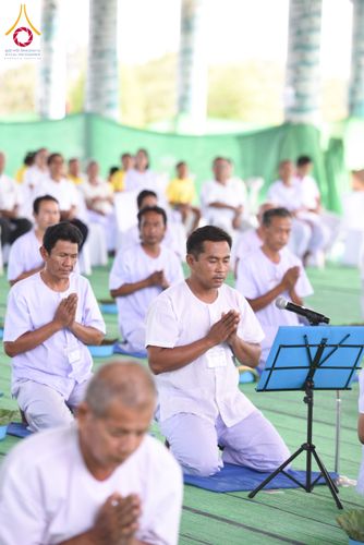 ภาพ No.180183:พิธีตัดปอยผมธรรมทายาท ณ ศูนย์ปฏิบัติธรรมวิหารแดง จ.สระบุรี โครงการบรรพชาอุปสมบท บูชาธรรมมหาปูชนียาจารย์ วันที่ 5 ธันวาคม พ.ศ. 2567