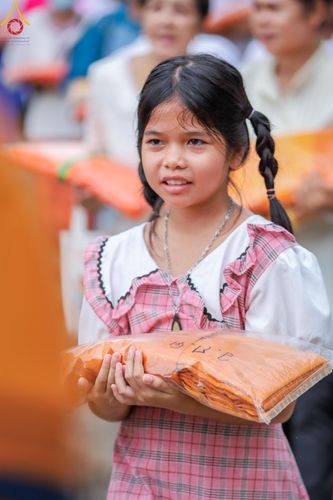 ภาพ No.163188:โครงการกฐินสามัคคีทั่วไทย 30,000 วัด บูชาธรรม 80 ปี หลวงพ่อธัมมชโย โดย คณะศิษยานุศิษย์วัดพระธรรมกาย ณ วัดหนองกาดำบำรุงธรรม จ.พิษณุโลก วันที่ 19 ตุลาคม พ.ศ. 2567