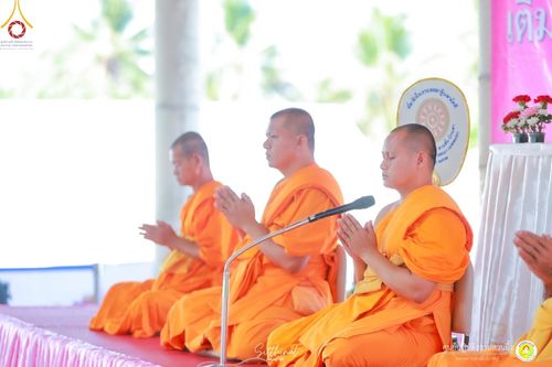 ภาพ No.135632:พิธีขอขมารับผ้าไตร , พิธีบรรพชา ในโครงการบรรพชาสามเณร ฟื้นฟูพระพุทธศาสนาทั่วไทย  ณ ศูนย์ปฏิบัติธรรมสวนผึ้ง จ.ราชบุรี วันที่ 4 เมษายน พ.ศ. 2567