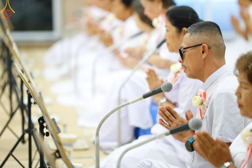ภาพ No.127734:พิธีถวายภัตตาหารเป็นสังฆทาน แด่คณะพระธรรมยาตราฯ ในโครงการธรรมยาตราอัญเชิญพระบรมสารีริกธาตุ ประดิษฐาน ณ มหารัตนเจดีย์สิริปทุมสวรรค์ อ.บางกล่ำ จ.สงขลา วันที่ 8 มีนาคม พ.ศ. 2567