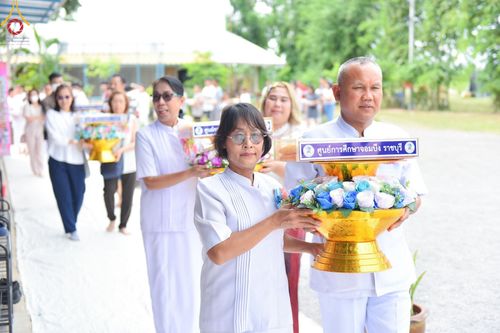 ภาพ No.142975:พิธีทอดผ้าป่าสามัคคีเพื่อสมทบทุนสร้างหอฉัน ๑๑๓ ปี  คุณยายอาจารย์มหารัตนอุบาสิกาจันทร์ขนนกยูง ครั้งที่ ๙ วันอาทิตย์ที่ ๓๐  มิถุนายน พ.ศ. ๒๕๖๗ ณ ศูนย์การศึกษาจอมบึง ต.รางบัว อ.จอมบึง จ.ราชบุรี